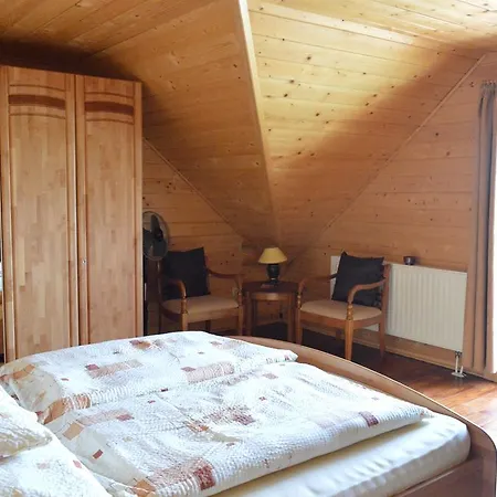 Joo-to Ronk-vendeghaz